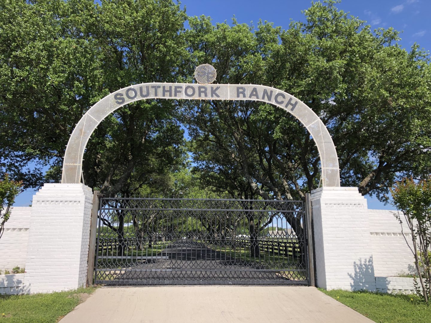 Southfork Ranch - Main Gate